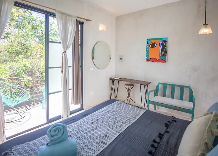 Turquoise (adults Only) 3*